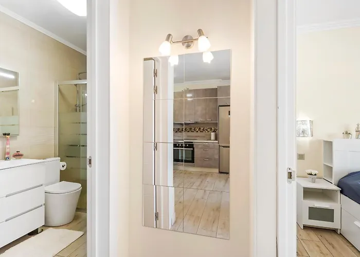 Ocean Smart Home, Hi-end Services, Media Streaming Apartment *