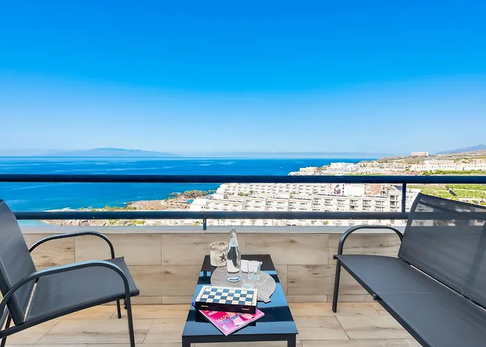 Ocean Smart Home, Hi-end Services, Media Streaming Apartment *