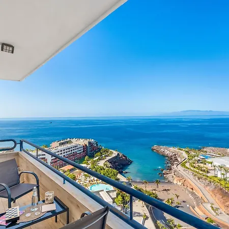 Apartment Ocean Smart Home, Hi-end Services, Media Streaming *